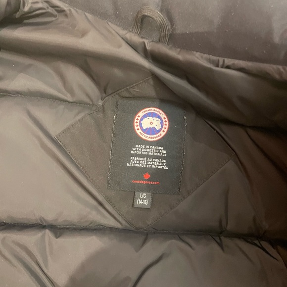 Manteau noire CANADA GOOSE taille XL ENFANT - Picture 3 of 4